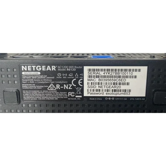 NETGEAR Ac1200 Dual Band WiFi Router Model R6120 - Picture 3 of 3